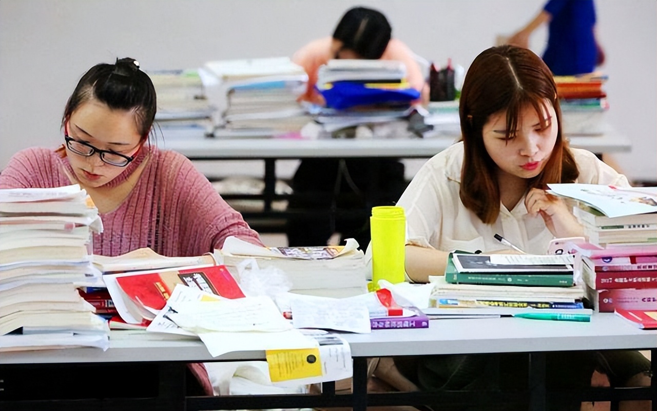 三本医学生毕业后都去了哪里,三本毕业的人怎么样