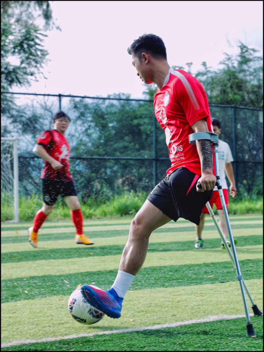 狮爱阳光·筑梦绿茵深圳狮子会公益足球助学活动走进龙川