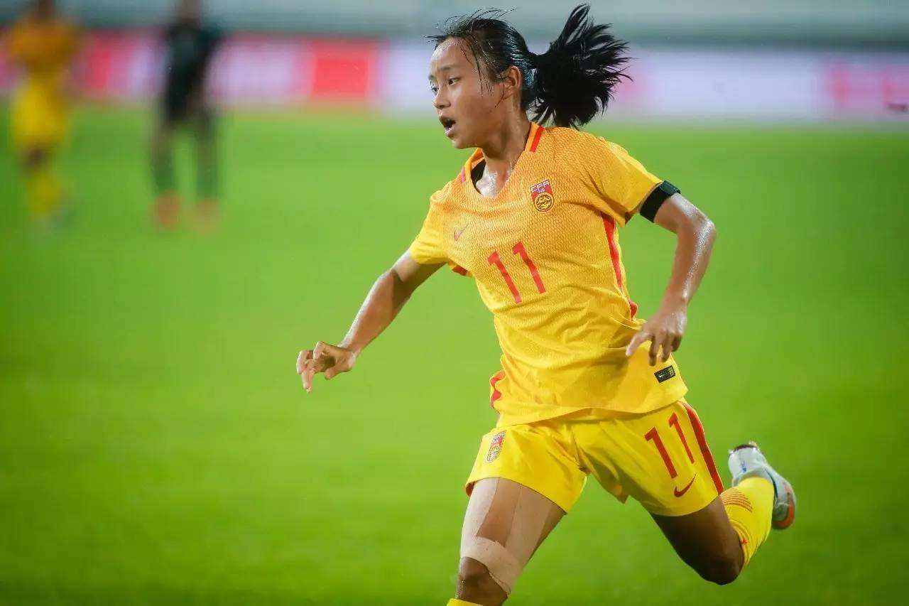张琳艳6场比赛进4球,张琳艳亚洲杯逆转一战封神
