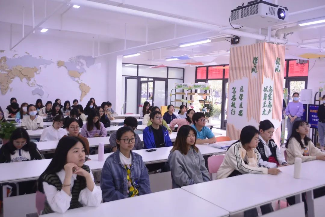 泰州市中医院开展健康“泰中意”—中医药文化高校行活动