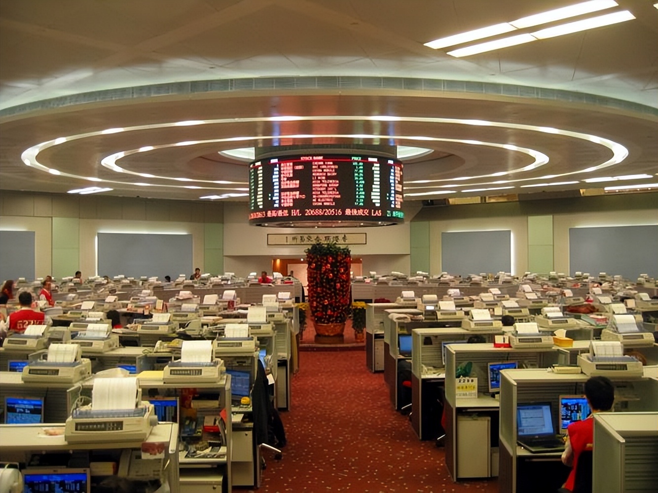 日本疯狂抛售美债会导致什么结果,日本抛售美债的数量