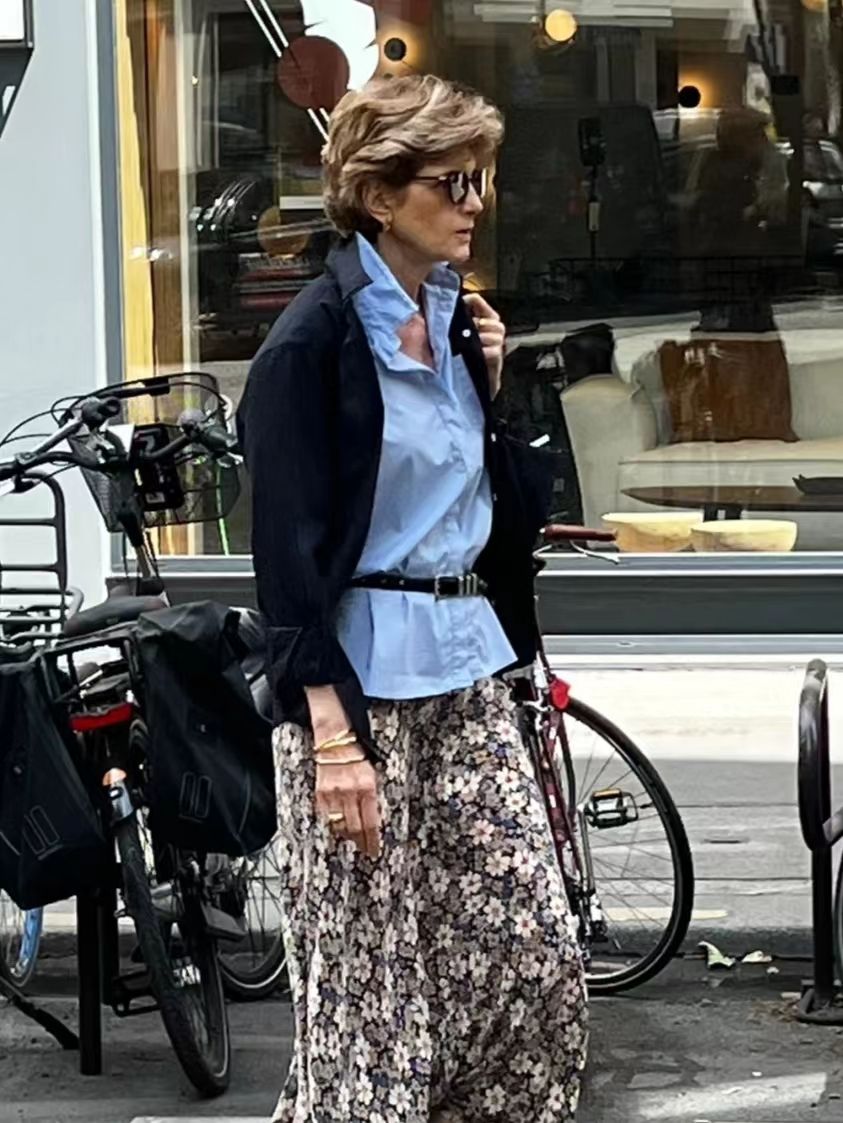 衬衫和卫衣怎么搭配又酷又潮,衬衣跟卫衣搭一起真的很好看