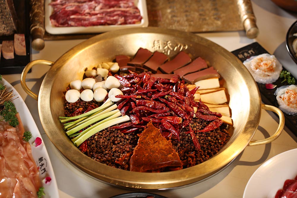 火锅店经营技巧及方法,火锅店门口怎么做吸引注意