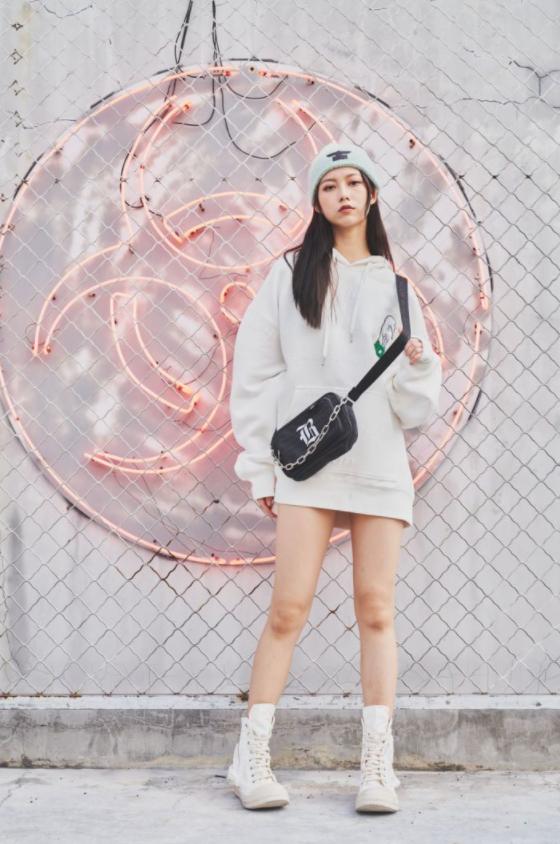 2019伦敦街拍时尚,boylondon羽绒服