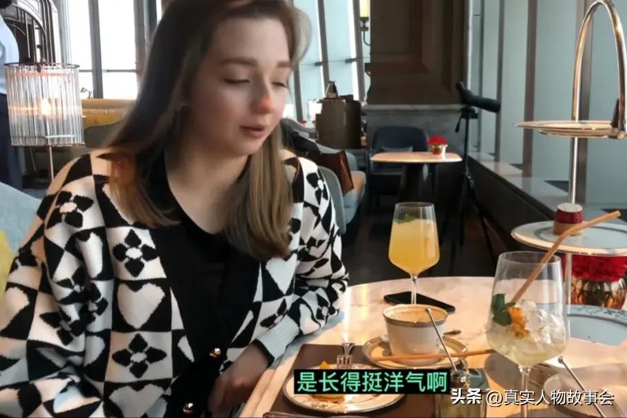 俄罗斯美女被误认为是英国人,俄罗斯族美女东北话