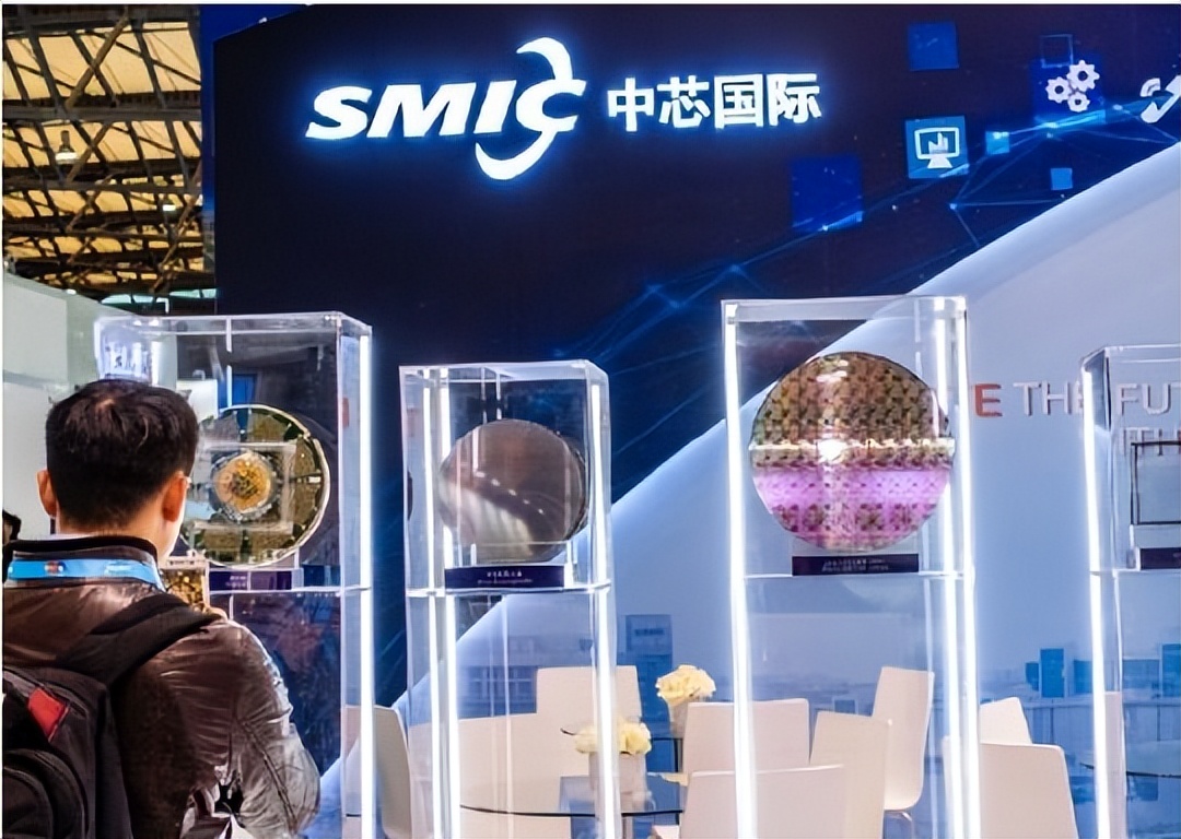 美国芯片制裁升级对国内手机影响,中国为什么不制裁苹果手机