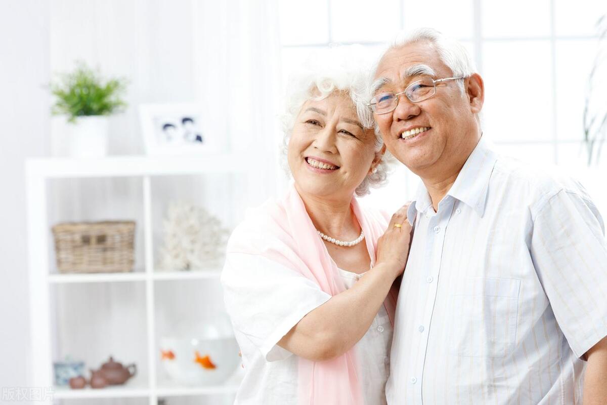 中年女性的性需求，真的比男性更强烈？绝经后还能过*生活性**吗？