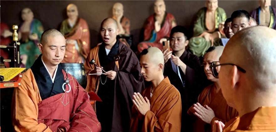 僧侣之变：生活无忧到生计忧