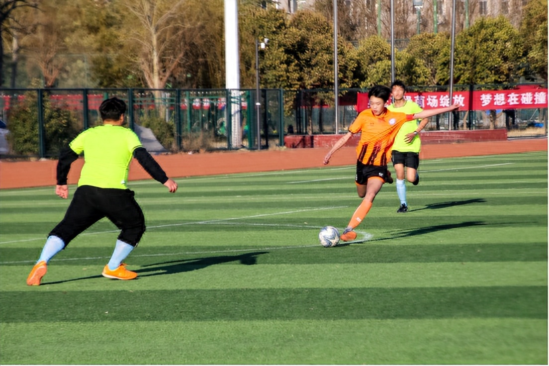 新乡足球锦标赛,新乡足球业余联赛比赛