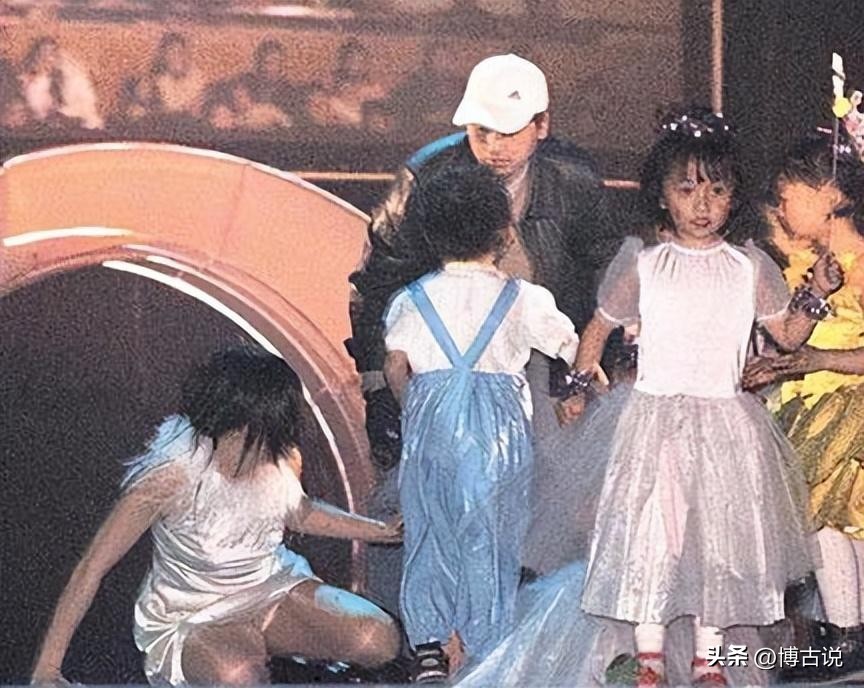 亲日辱华、殴打孕妇，“不可一世”的赵薇终于付出了代价！