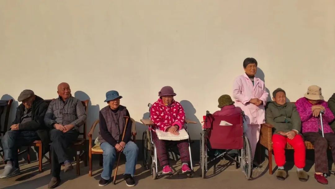 养老院里的情与爱,养老院的生活与向往的一样吗