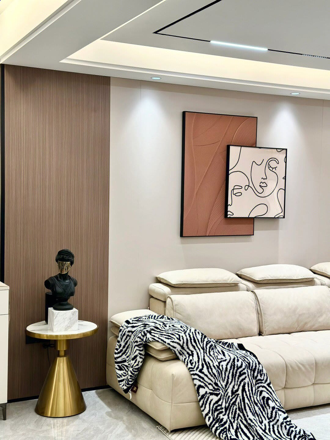 最流行的20款沙发背景墙设计,最耐看的沙发背景墙设计