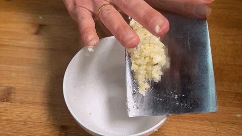 银耳怎么泡发才粘稠好吃,银耳怎么泡发才能煮出胶