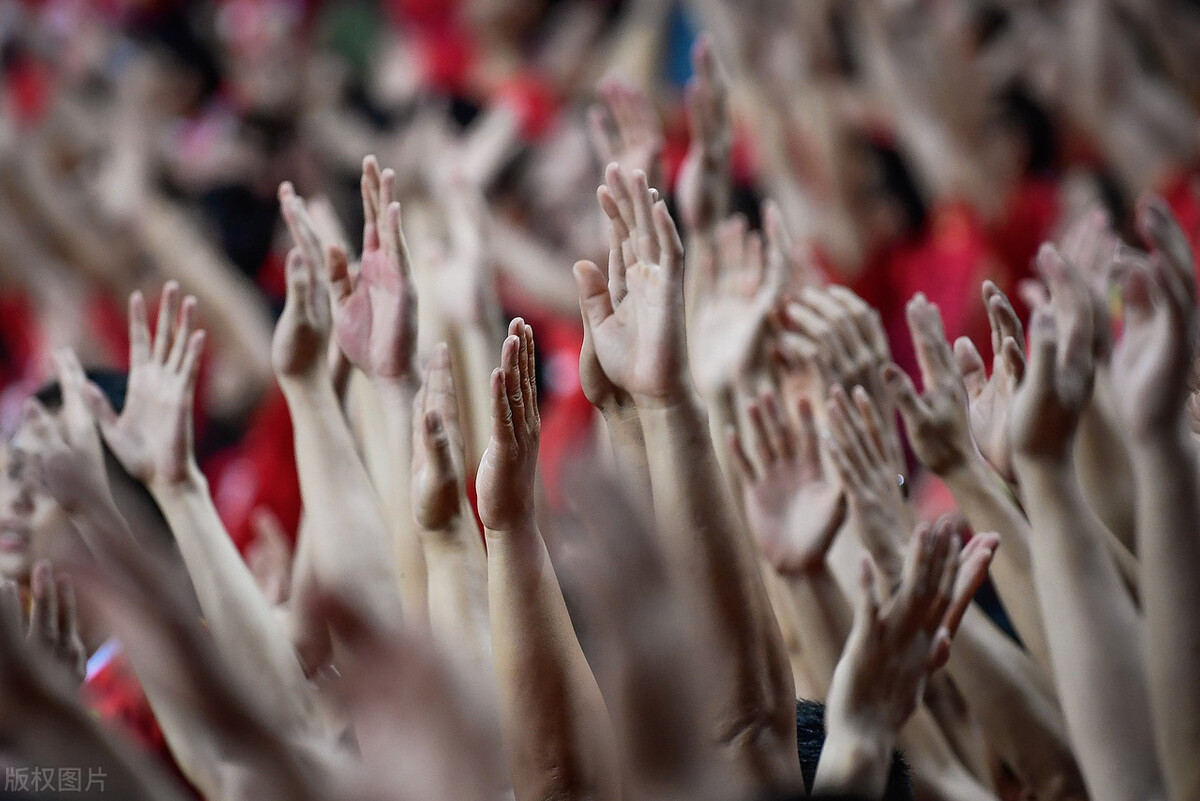 中国足球升级条件,中国足球加大留洋