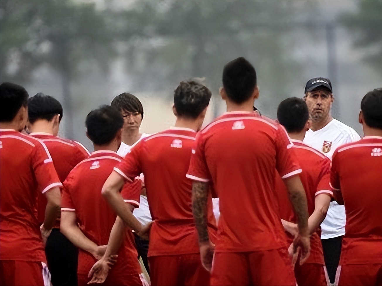 年薪800万国足,年薪800多万