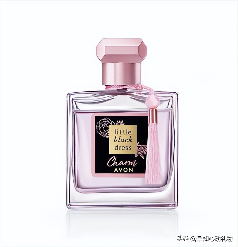 女朋友妈妈过生日送什么礼物,刚交的女朋友过生日送什么礼物