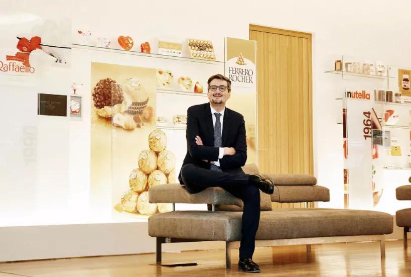 从小甜点坊到糖果巨擘，一颗榛果如何成就费列罗帝国丨案例分析