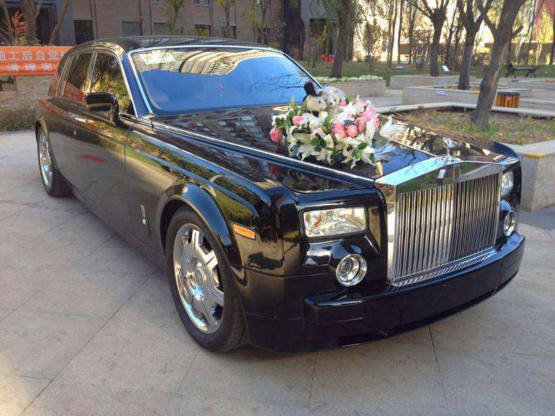 贷款买劳斯莱斯1年后银行懵了,贷款买劳斯莱斯当婚车赚钱吗