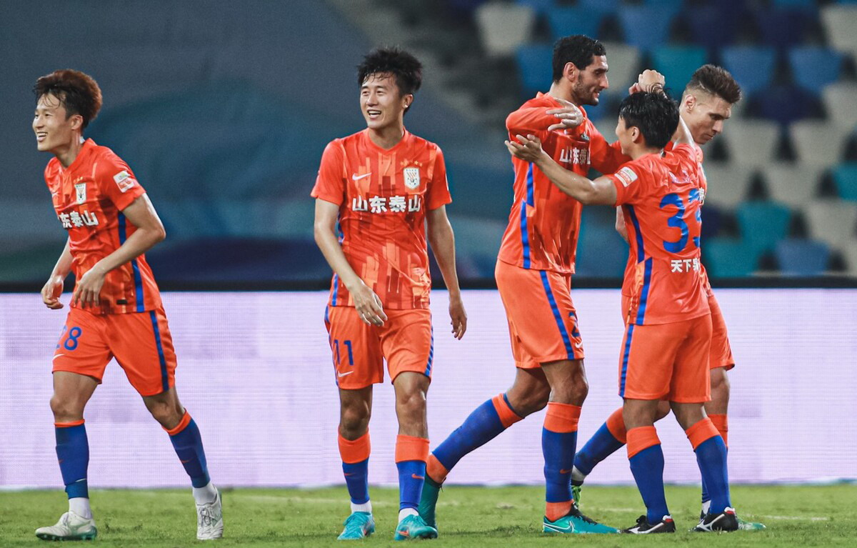 崔康熙2胜1平得7分幕后故事？蒿俊闵接班人浮现？郝伟案内幕曝光