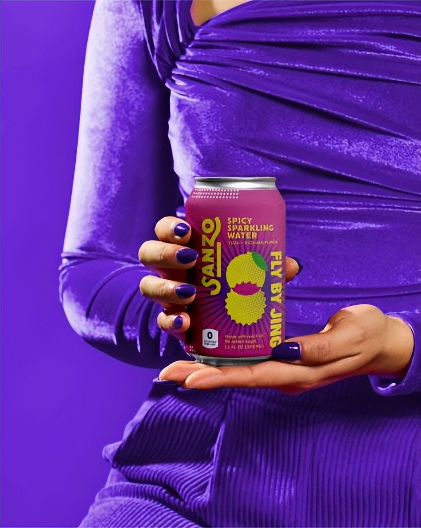 FlyByJing一年在海外卖出千万美金