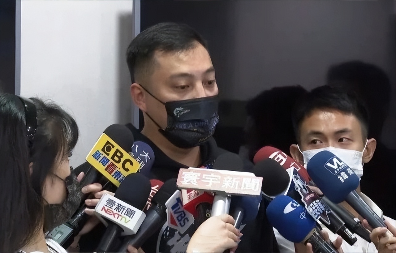 揭秘霍华德加盟台湾联赛!年薪超1800万,接触到签约历时3个月