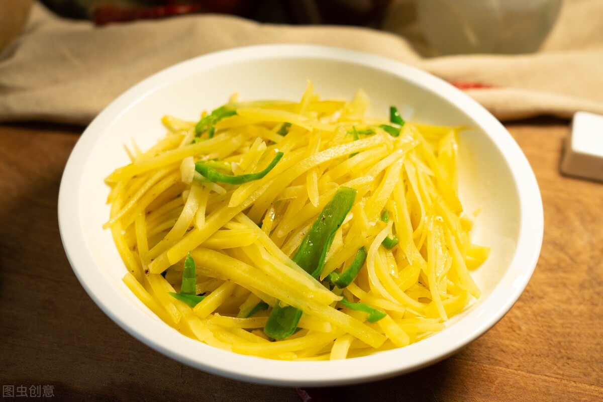 43岁的慕兰保姆,保姆慕兰月薪一万深圳打工