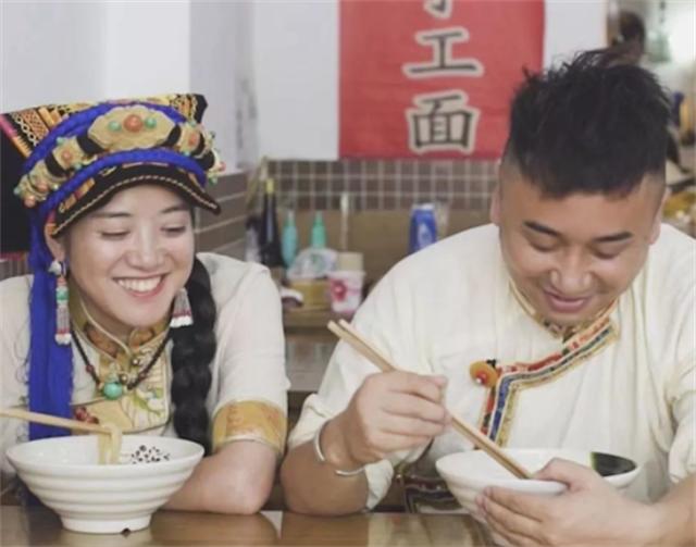 四川姑娘放弃高薪坚守大山,四川女孩嫁藏族小伙放弃百万年薪