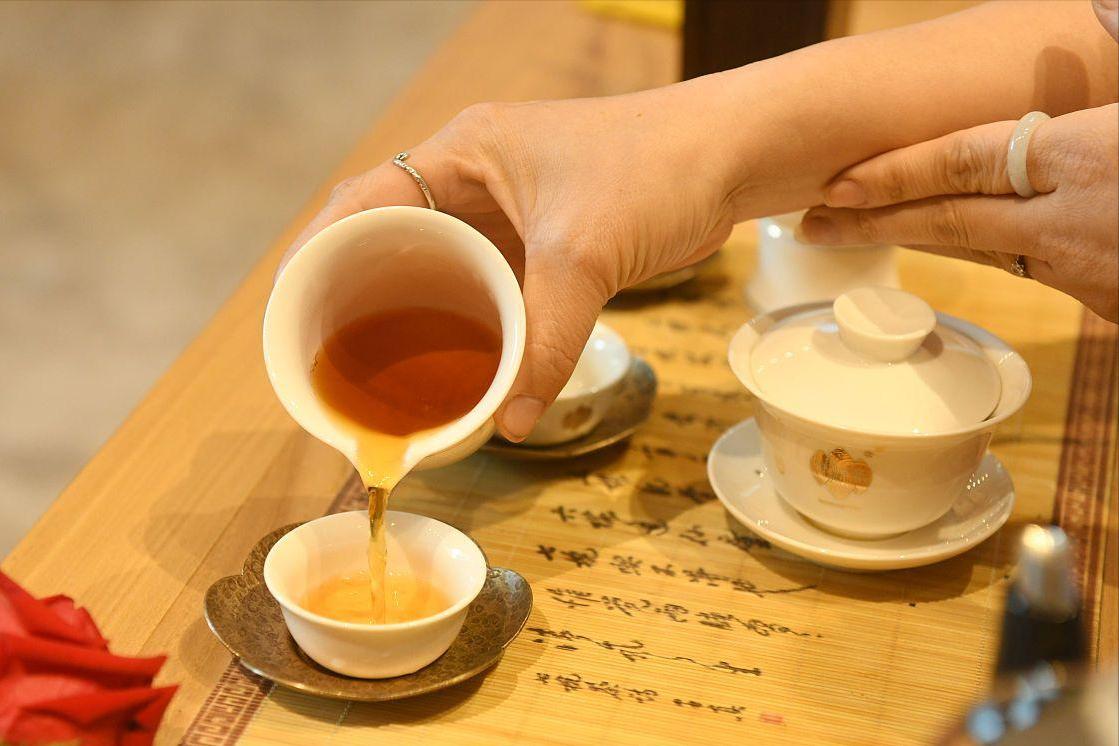 什么绿茶适合老年人喝还好喝,哪种绿茶适合老年人喝