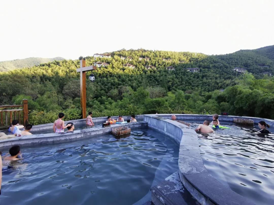 国内真正的天然温泉大全,国内真正的天然温泉排名