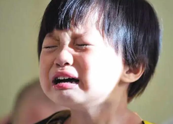 刘霆16年前背母上大学感动全国,背母求学的刘霆为什么变性