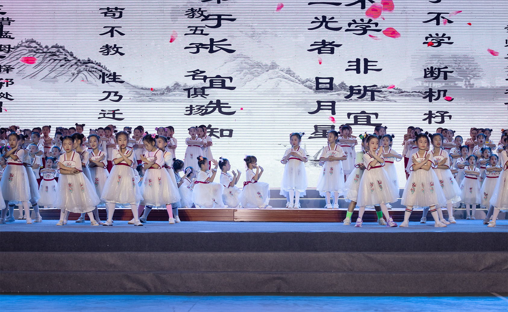 祝福小孩六一快乐身体健康,祝孩子们六一快乐茁壮成长