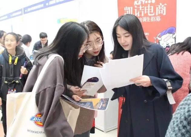 地方公务员最吃香的10个部门,湛江公务员最吃香的10个部门