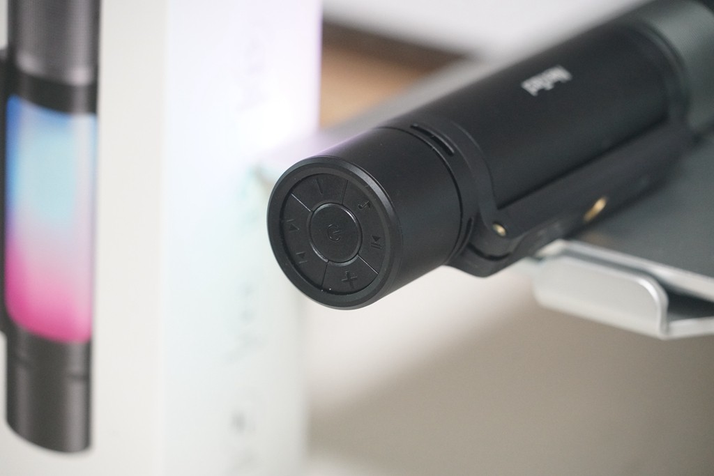 点亮多彩夜晚，让灯光随音而动，纳拓户外12合1雷鸣音乐手电