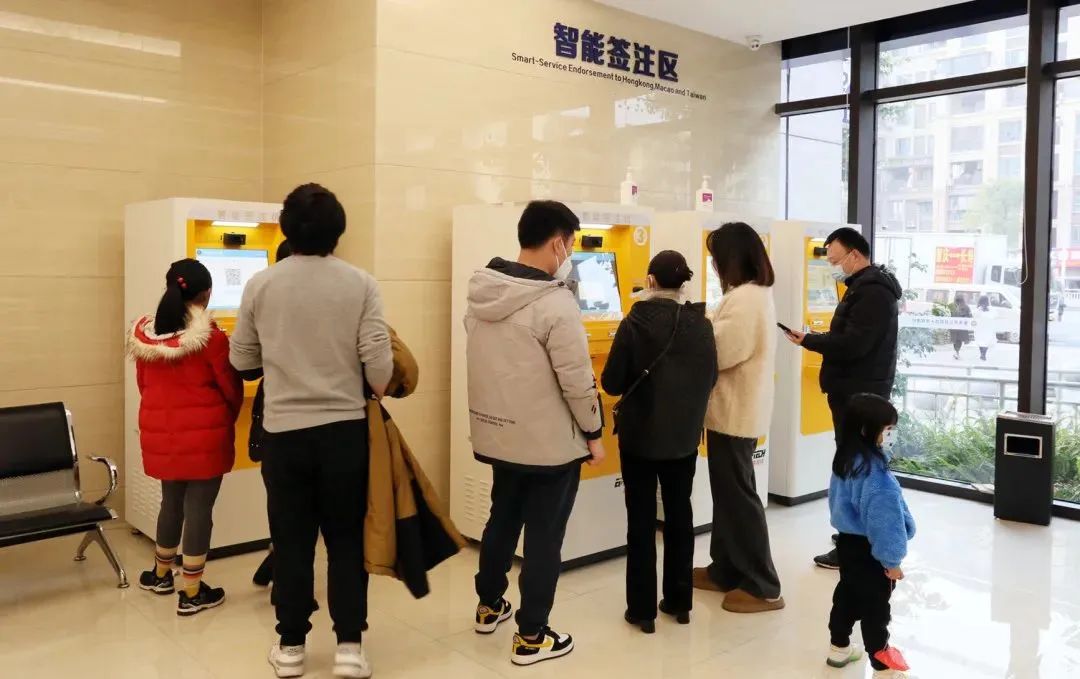 重庆公安局出入境文件,重庆出入境办理需要什么资料