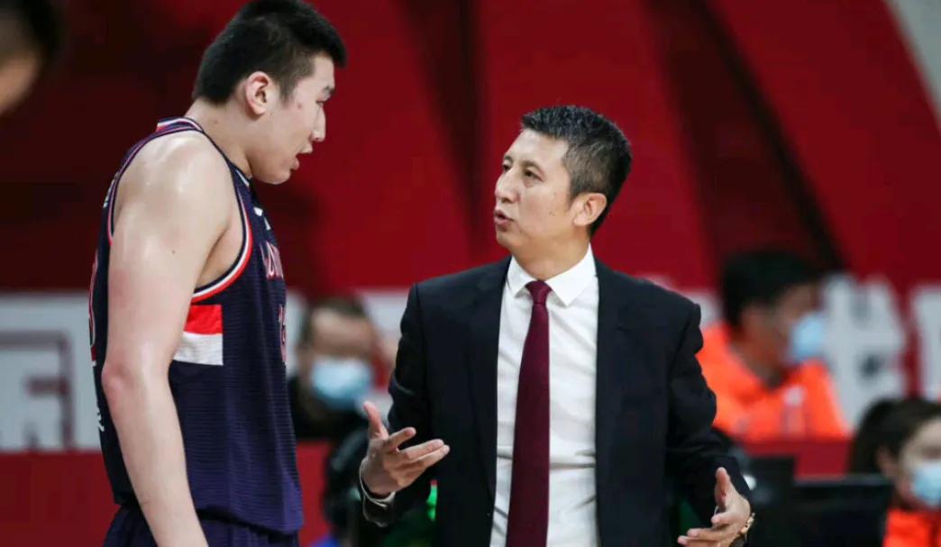 郭艾伦朱荣振视频,郭艾伦朱荣振杨鸣