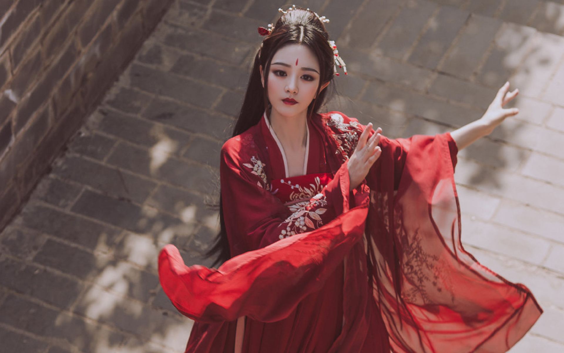 推荐三本穿越重生经典小说,看起来很爽的重生穿越小说推荐