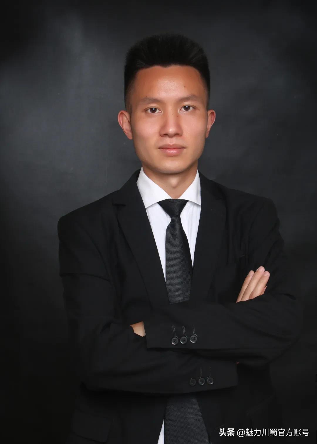 绵阳外国语学校李俊老师,绵阳外国语学校历史老师