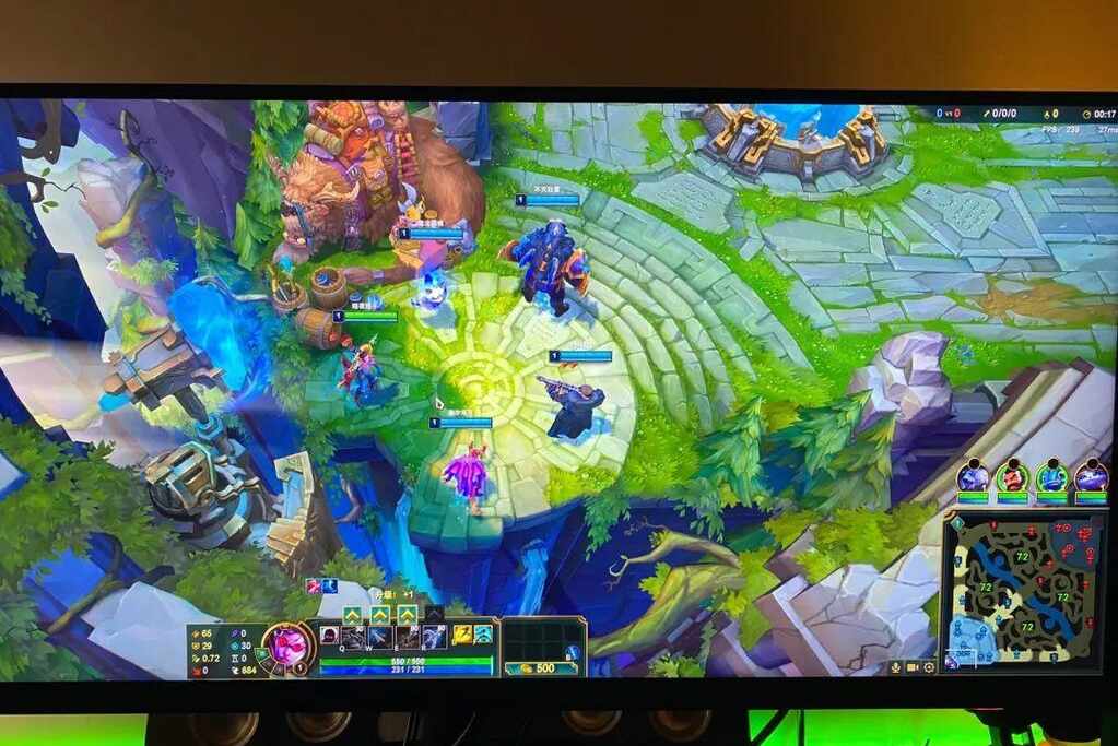 玩游戏4k和2k显示器买哪个好,玩游戏有必要用4k显示器吗