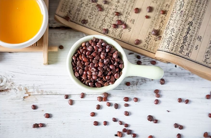 建议子女转告父母：睡前2小时，做到“5喝2不做”，轻松入眠