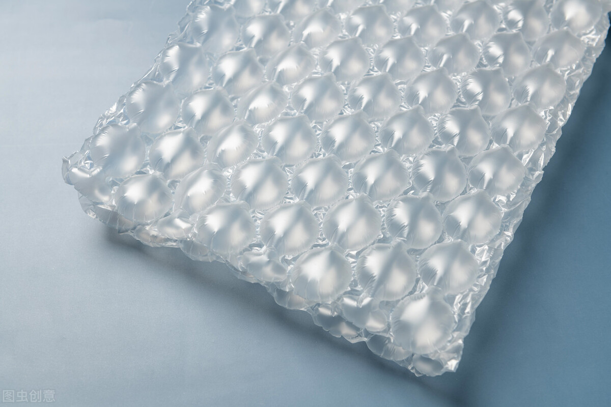 快递气泡垫正确用法,快递箱里的气泡垫