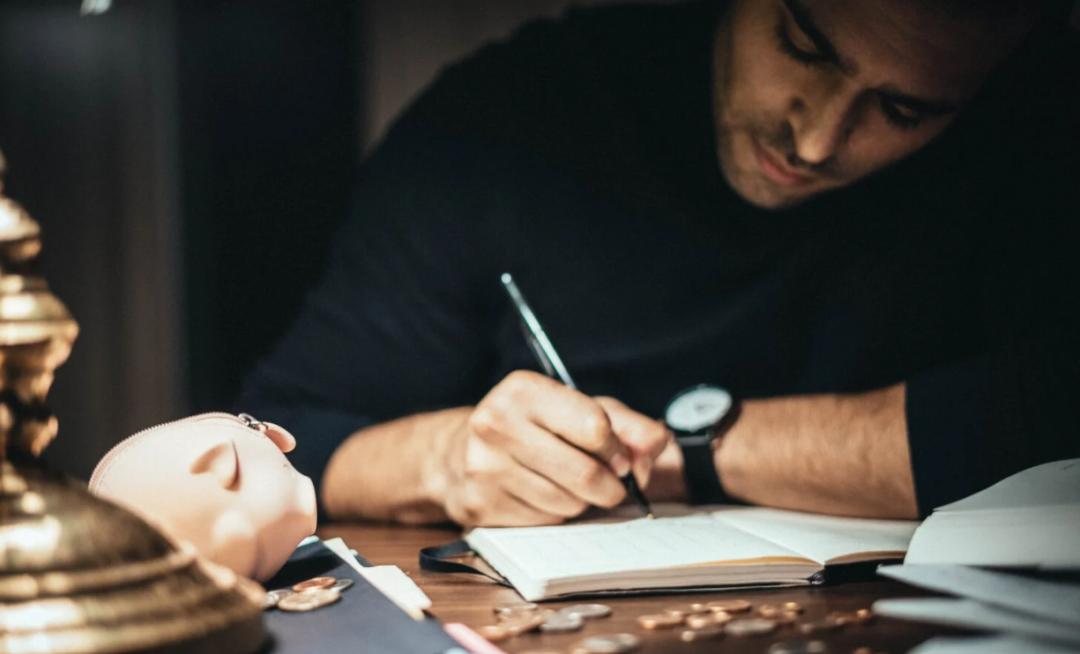 基准利率和浮动利率怎么区别,基准利率和固定利率哪个好一些