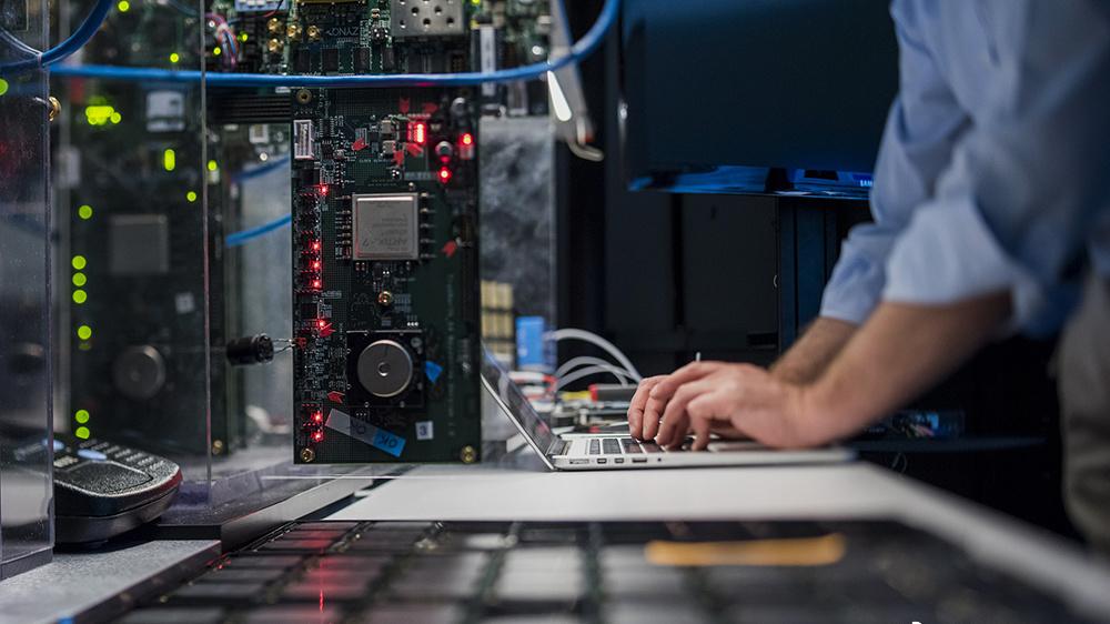 美拟限制中国企业使用云服务中国或掀起算力新基建高潮