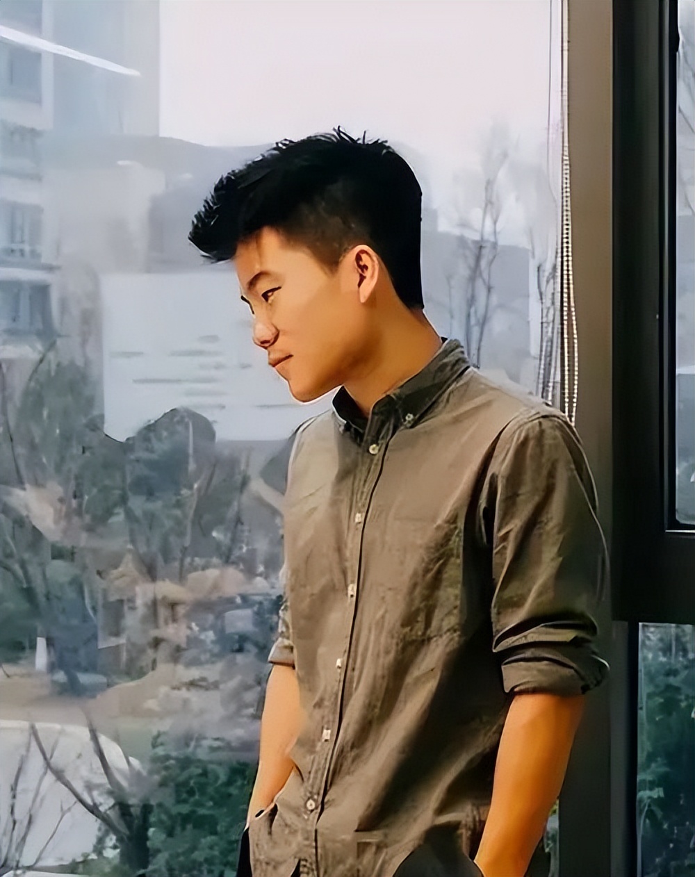 足球解说员贺炜恭喜梅西夺冠,贺炜经典催泪解说词梅西