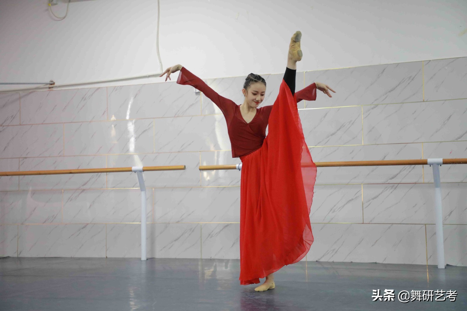 艺考舞蹈培训徐州要多少钱艺考培训是什么意思？