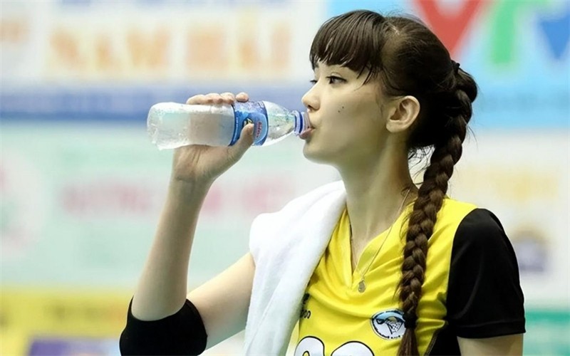 美国女排萨宾娜,排球萨宾娜图片