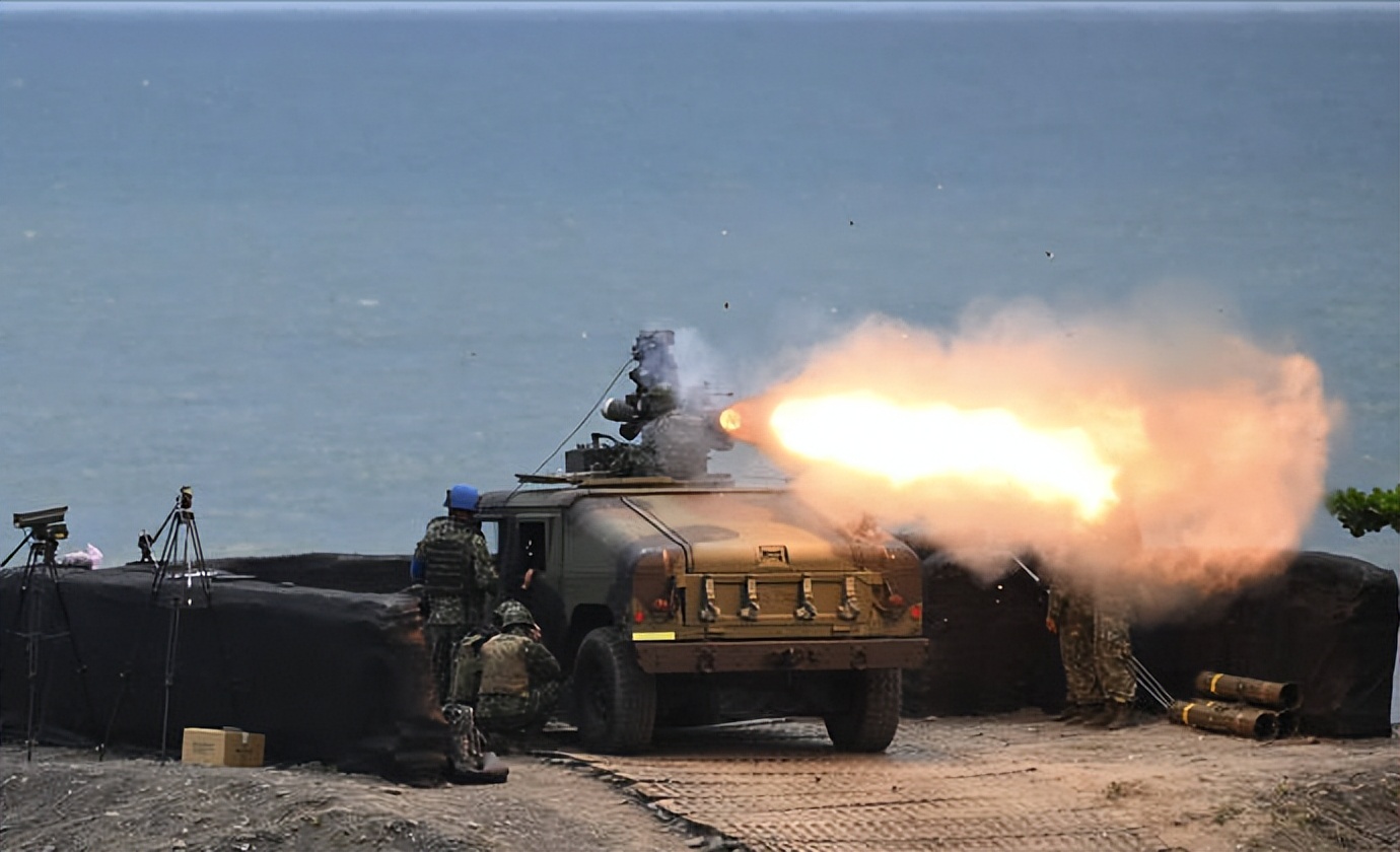 剑指中国，美军开启两大军演，台岛跟风，*进党民**叫嚣：不对称作战