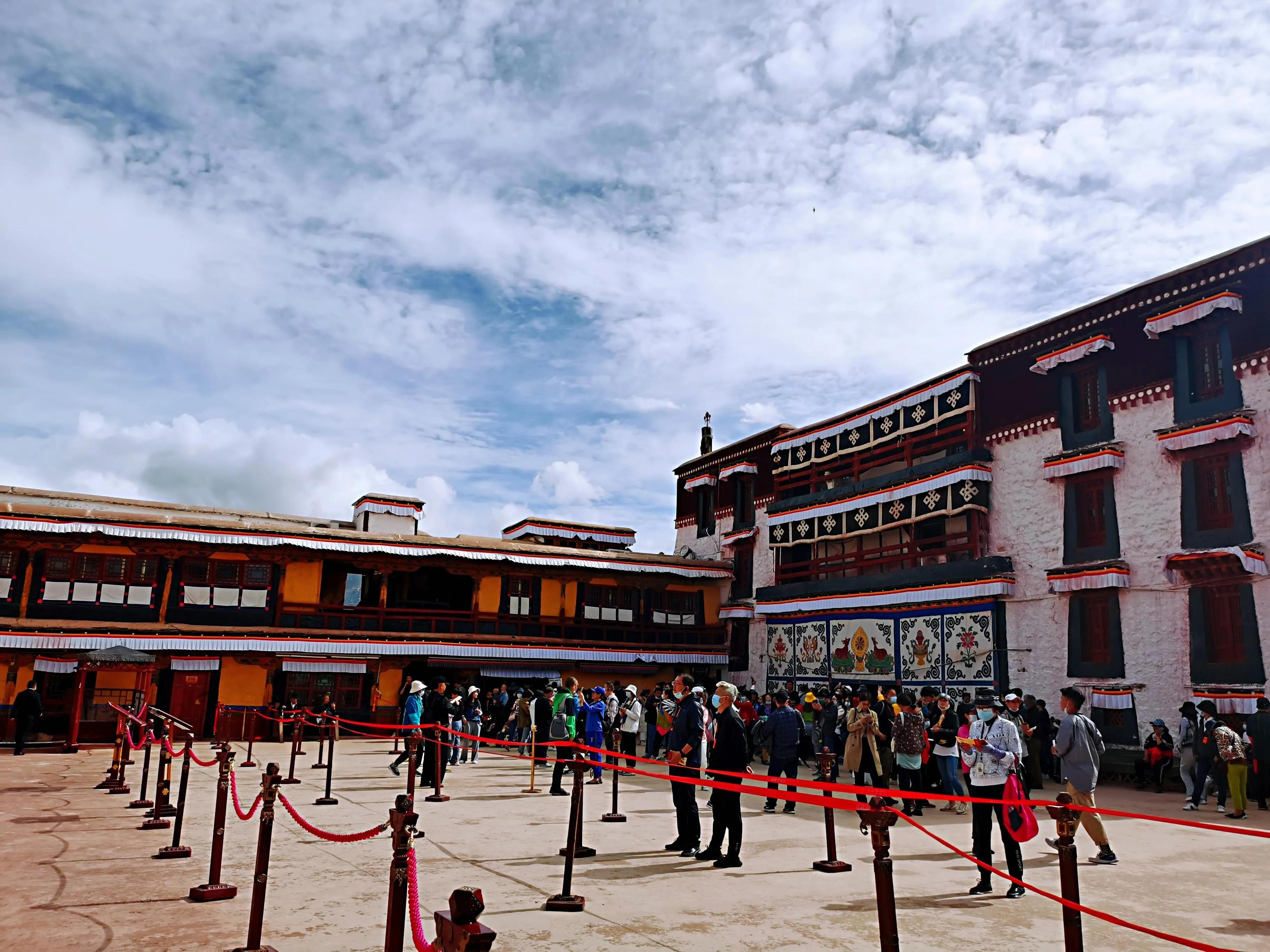 雪域圣城布达拉宫歌舞,美丽的雪域高原神奇的布达拉宫