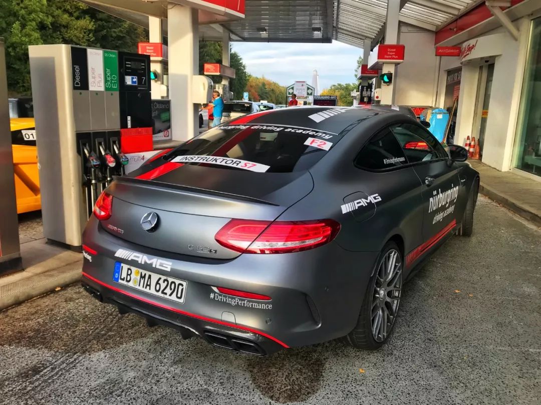 开车去欧洲的路上视频,开车去欧洲的完整视频