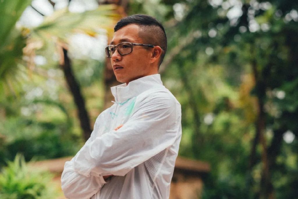 尹顺金巅峰照片,尹顺金的跑姿