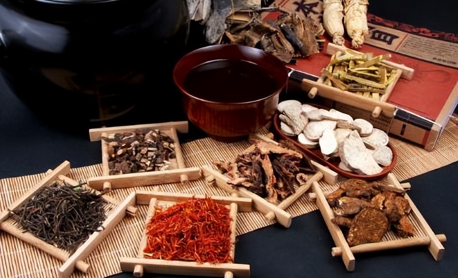 七十味珍珠丸治腰椎间盘,二十五味驴血丸治疗腰椎间盘突出